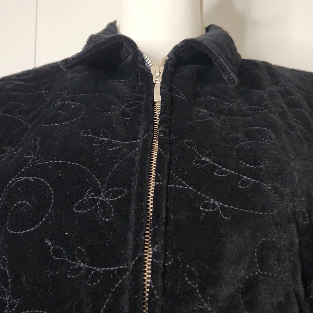 Black velvet quilted  old English Style Winter Jacket. Full Zip Down Whimsigoth - Picture 6 of 13